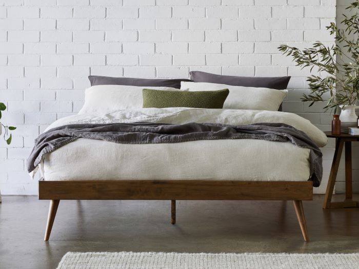 Freestanding queen bed frame discount