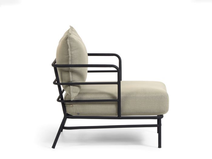 side photo of Willa outdoor armchair