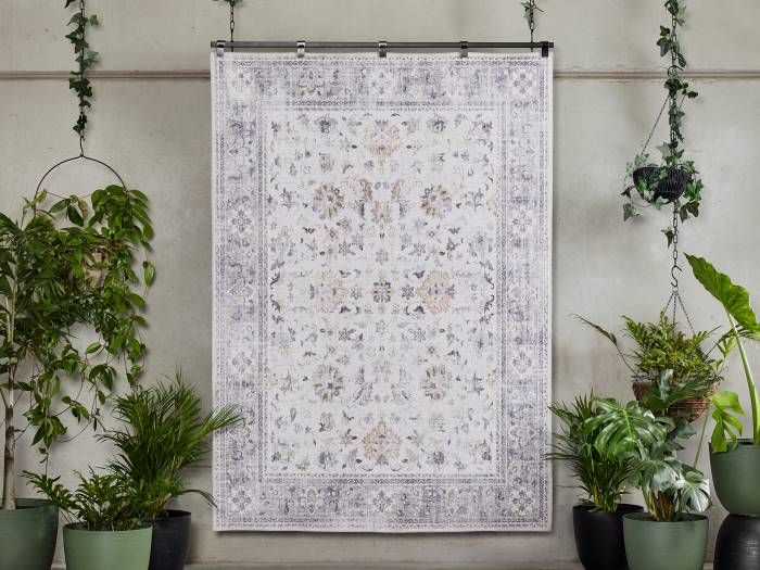 Photo of Wren Traditional Floral Pattern Rug