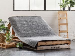 Giza Indoor Wool Area Rug | Charcoal