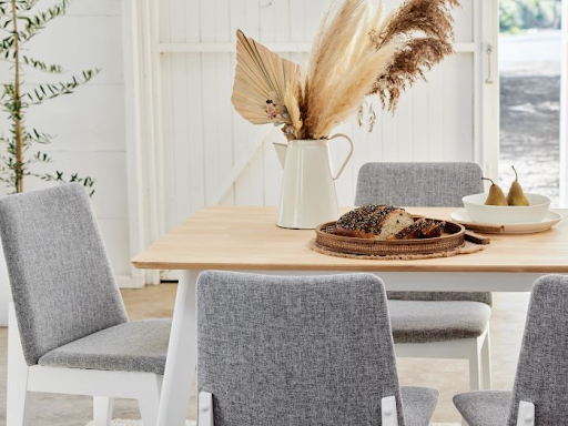How to Choose the Right Dining Chairs